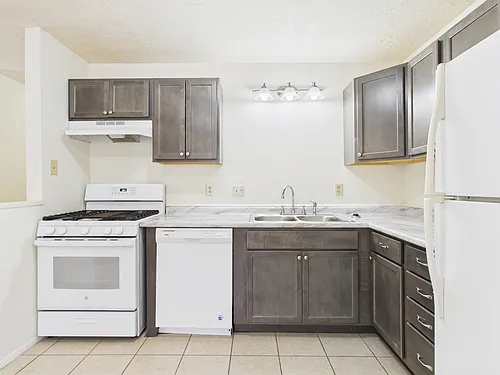807 Frio Cir #B Photo 1