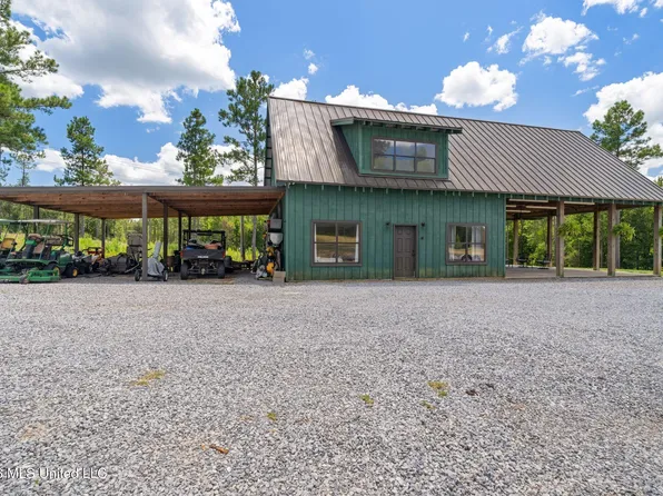 59 Clear Pines Dr, Sumrall, MS 39482