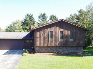 233 Akela Dr, Valparaiso, IN 46385