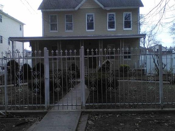 4th image of 82 Montclair Ave #86
