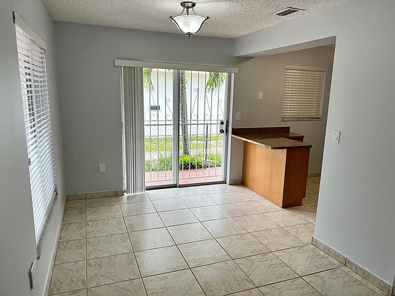 5th image of 283 NW 51st Ave