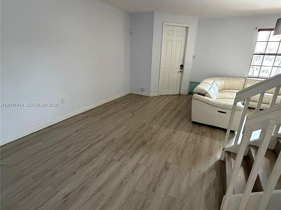 4th image of 3515 W 89th Pl