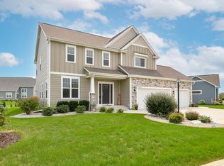 N50W19665 Tamarind Way, Menomonee Falls, WI 53051