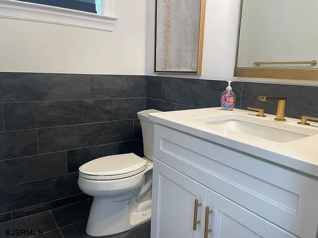 103 N Monroe Ave — Photo 17