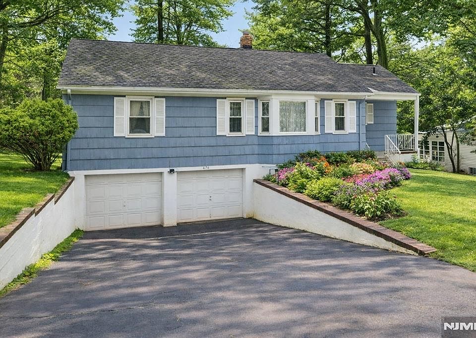 1st image of 476 Greenway Dr