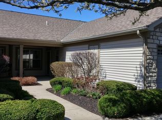 371 Crescent Ct, Westerville, OH 43081