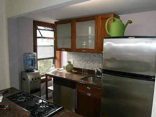 Rented by Realty Collective | media 36