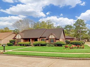 15423 Windy Cove Dr, Houston, TX 77095