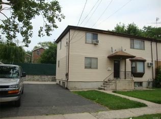 322 White Plains Rd, Bronx, NY 10473