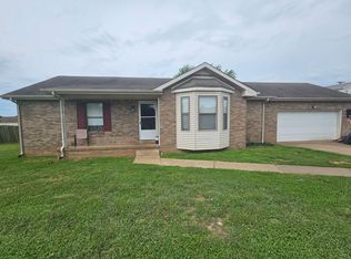 630 Flower Dr, Clarksville, TN 37040