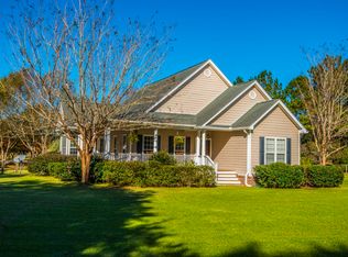 4681 Wilson Rd, Yonges Island, SC 29449