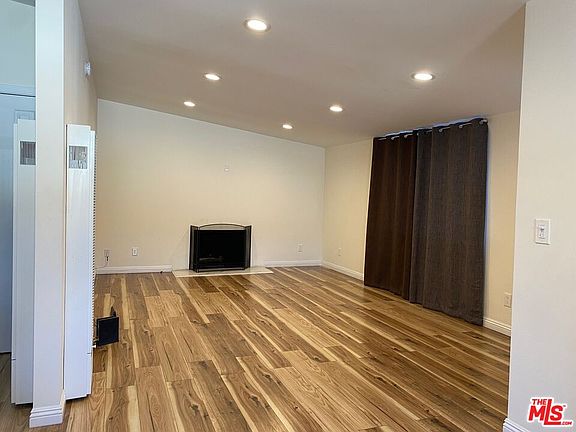 4th image of 1754 W 125th St