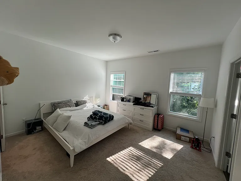 803 Oak Center Dr — Photo 4
