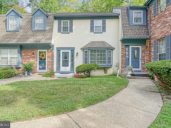 2nd image of 1104 Elena Ct