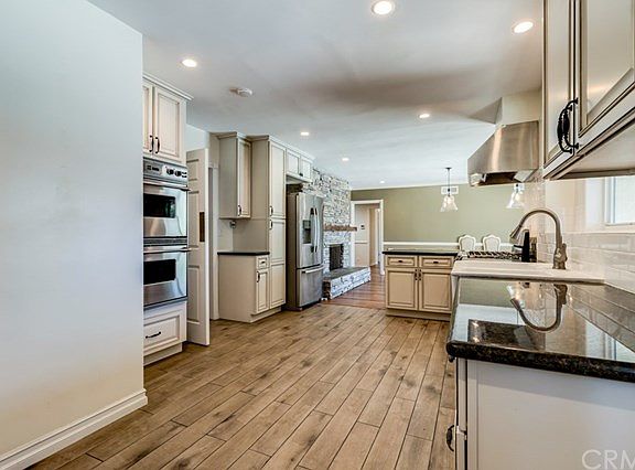 5th image of 648 Delaware Dr