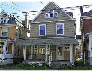 2nd image of 305 E Brady St