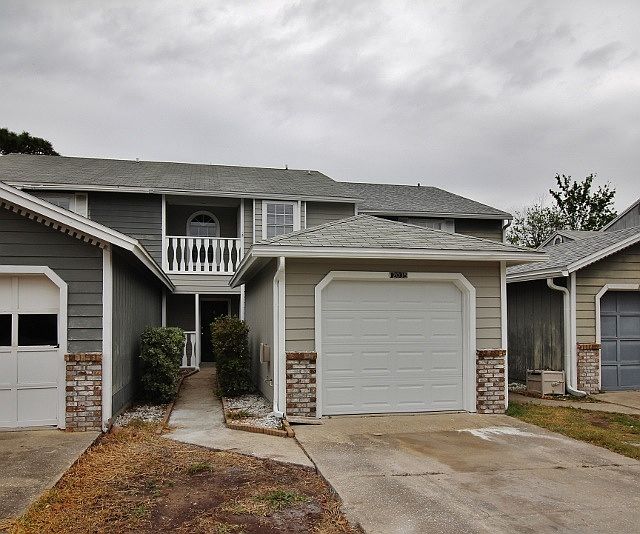 1st image of 12035 Candlewyck Ln