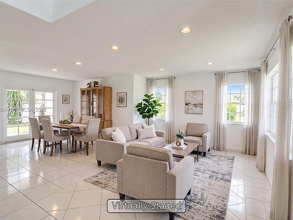 5th image of 14203 SW 35th St