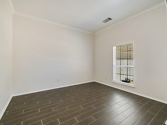 3rd image of 20609 Kearney Hill Rd