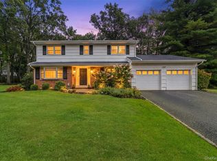240 Center St, Pearl River, NY 10965