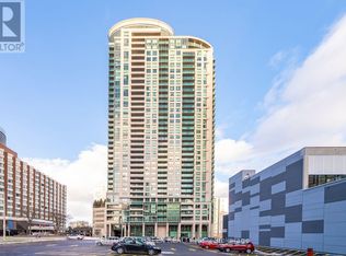 208 Enfield Pl #2909, Mississauga, ON L5B0G8