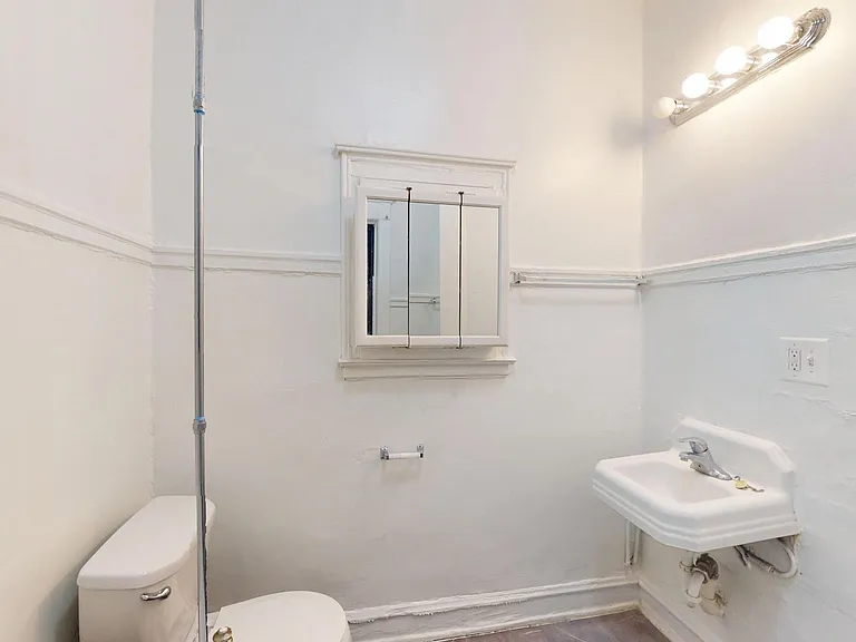 5700 S. Blackstone Avenue — Photo 34