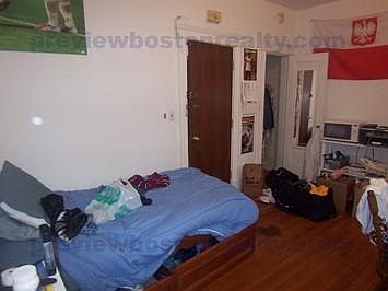 2nd image of 93 Marion St #Ll5