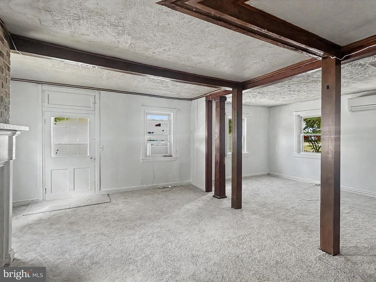 2 bed, 1.0 bath, 1530 sqft, $1,700 — Photo 4