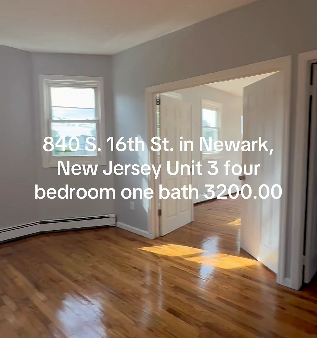 4 bed, $3,200 — Photo 1