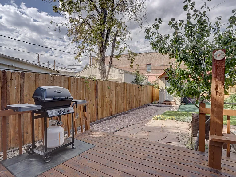 3311 Curtis St — Photo 14