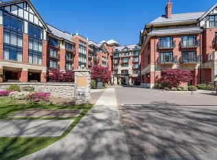 1175 Beach Dr #505, Oak Bay, BC V8S2N2