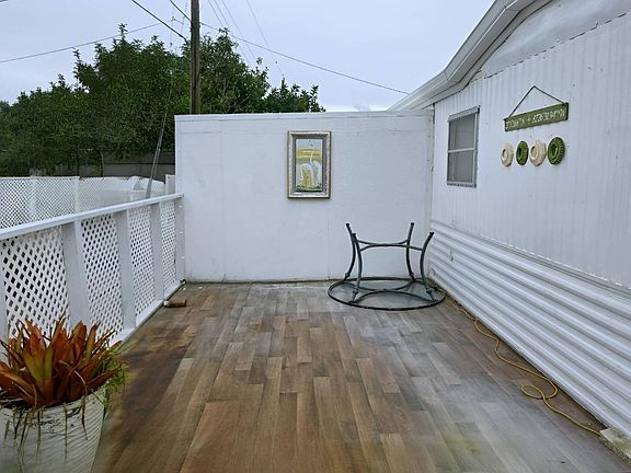2nd image of 133 Cockrill St #5182