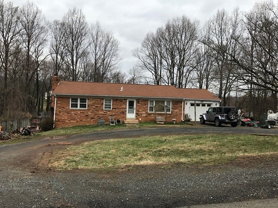 1st image of 6812 Chestnut Oak Ln