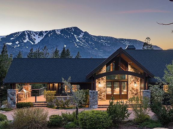 4th image of 2081 Tahoe Mountain Rd