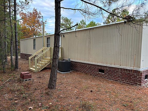 2nd image of 4866 Old Airport Rd