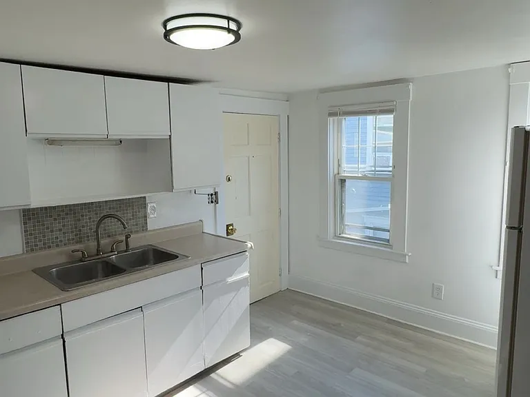 88 Linden St #2N — Photo 1