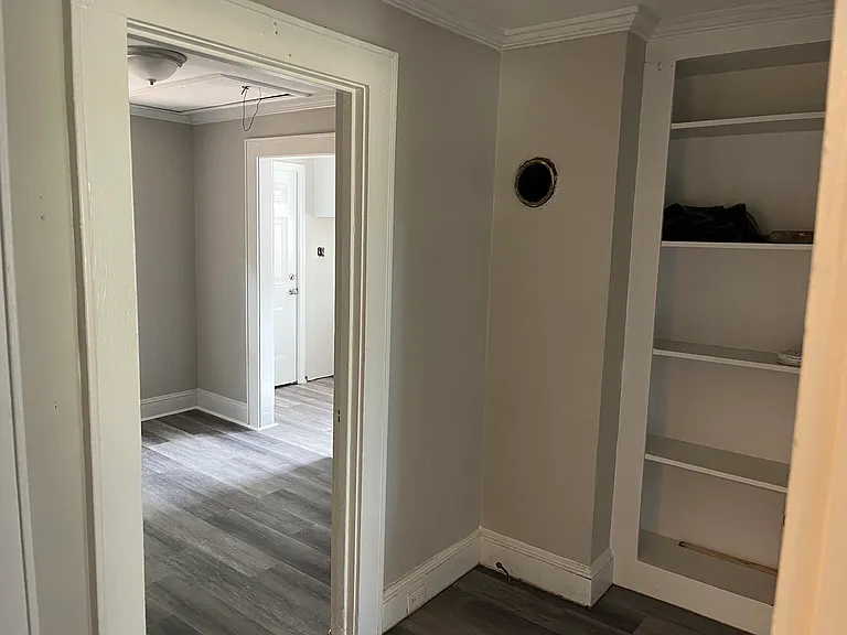 202 W Nance St — Photo 17