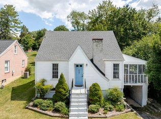 1413 Springhill Rd, Staunton, VA 24401