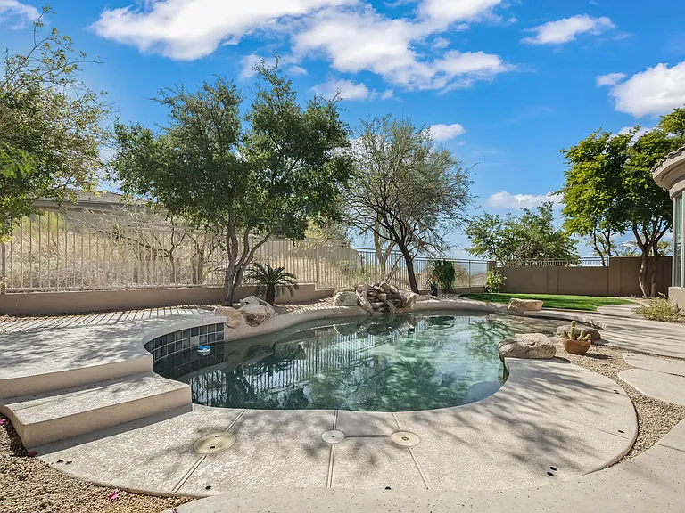 11479 E Beck Ln — Photo 7