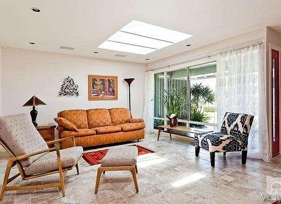 3rd image of 63 W Garden Green Ave
