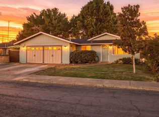 1426 Saint Andrew Way, Medford, OR 97504