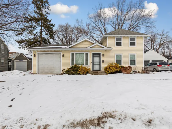 213 Walnut St, Farmington, MN 55024