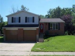 214 Kensington Dr, Hamilton, OH