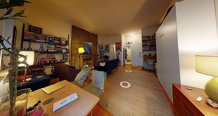 Rented by Bond New York | media 4