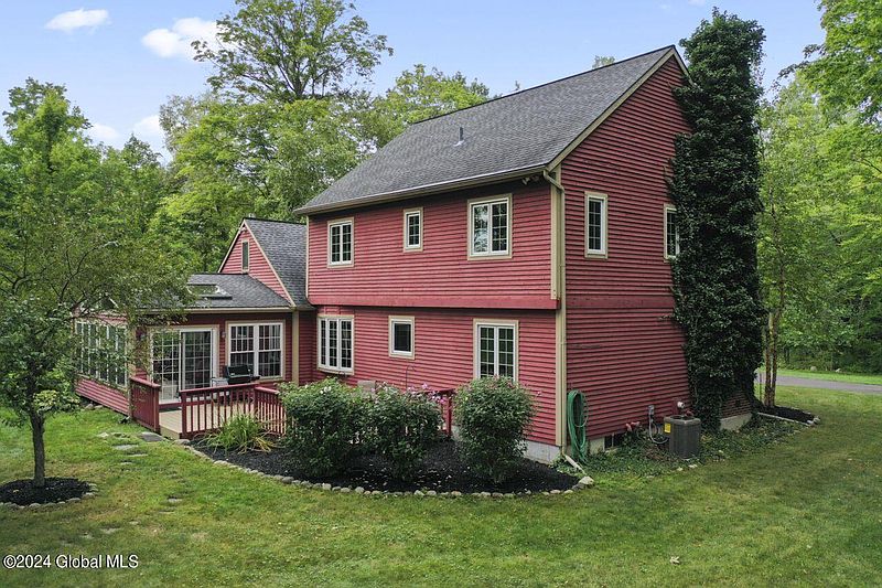 3rd image of 782 Grooms Road