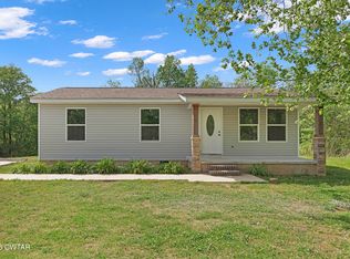 13761 Natchez Trace Rd, Lexington, TN 38351
