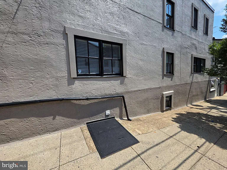 4338 Cresson St #1 — Photo 16