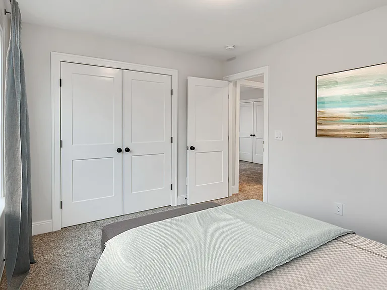 196 Karen Dr — Photo 15