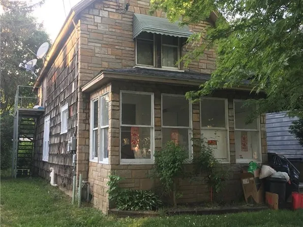 1054 W 11th St, Erie, PA 16502