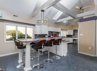 212 Trimper Ave, Ocean City, MD 21842
